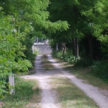 Le Clos Martin Eyragues Exterior foto